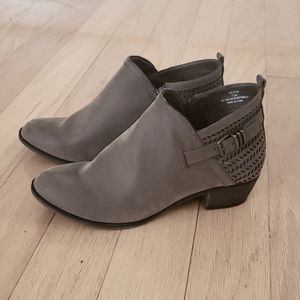 MTI Design Shoes | Ankle Booties